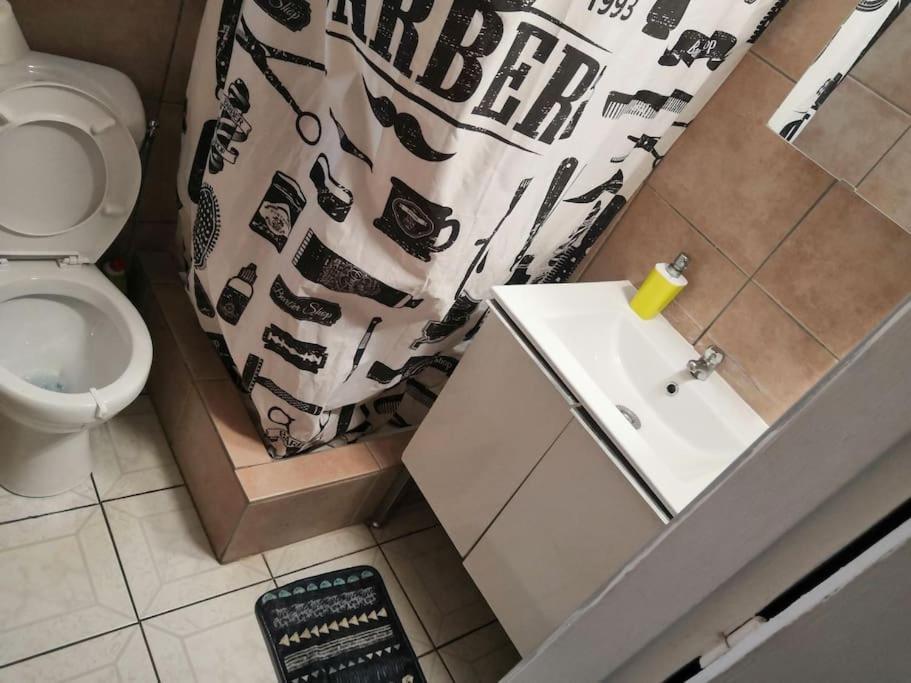 Appartement Idealement Situe Saint-Denis Eksteriør bilde